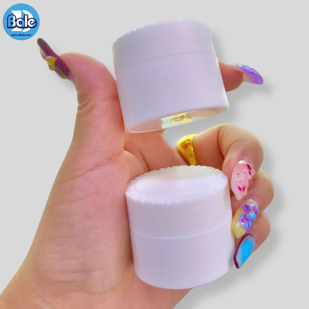 k0372 5g. กระปุกครีมพลาสติกทรงกลมฝาลาย สีขาวด้าน 5g.