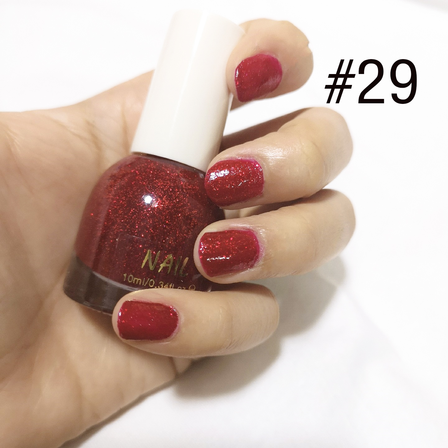 ขายปลีกส่ง น้ำยาทาเล็บ คุณภาพดี ราคาถูก น้ำยาทาเล็บ เติมความสดใสให้กับเล็บสวยเปล่งประกาย เนื้อเนียนลื่น ทาง่าย เม็ดสีแน่นชัด ติดทนนานไม่ลอกร่อน ไม่ทำให้เล็บเหลือง เนรมิตเล็บให้สวยเป็นเงางาม
